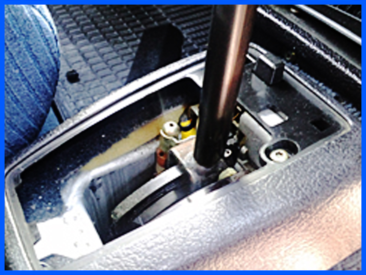 ATレバーのガタつき